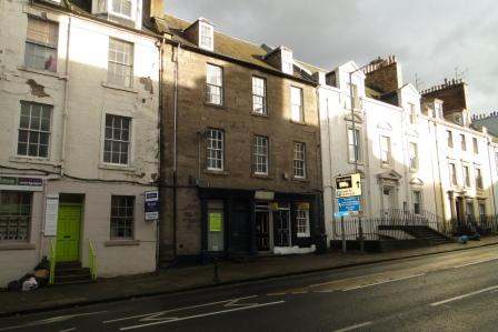 3 bedroom flat in 7b, Charlotte Street, Perth, PH1 5LW