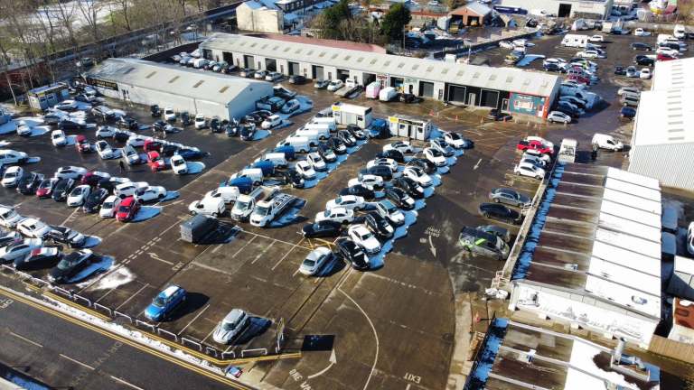 INDUSTRIAL UNIT TO LET