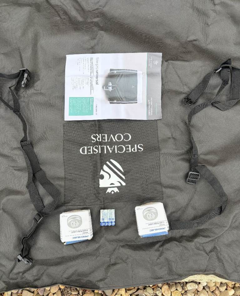 TOW PRO UNIVERSAL WINDOW TOWING COVER NEW IN PACKAGING ONLY £260, CAN POST