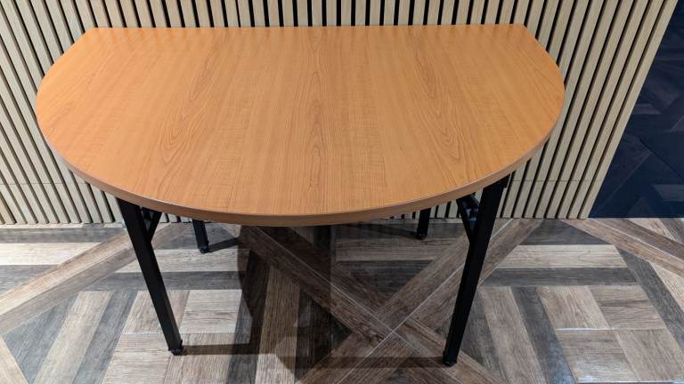 Industrial Style Half moon Shaped Foldable Desk