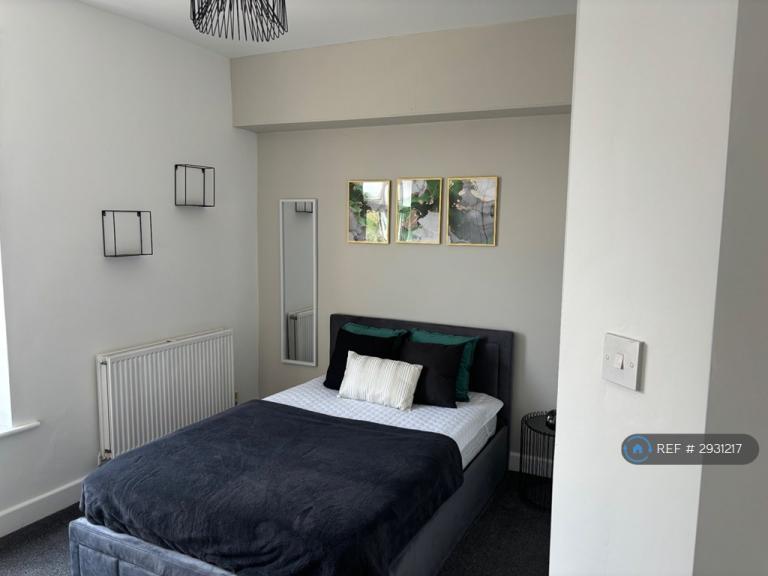 1 bedroom in Lincoln Street, Wakefield, WF2 (#2931217)