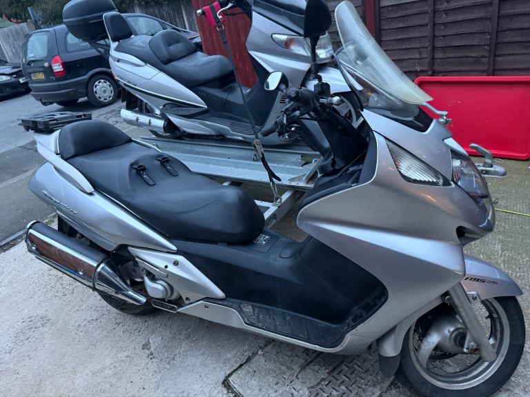 Honda, SILVER, 2010, 582 (cc)