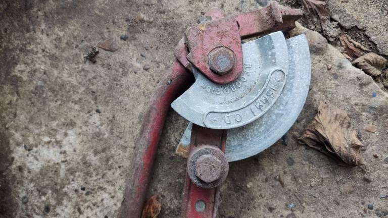 image for Pipe bender (RECORD)