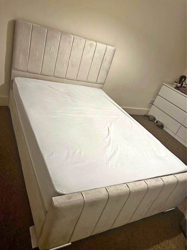 Florence Bed - Cream & Grey - Double Ottoman Storage Gas Lift Up bed Frame - BRAND NEW COD