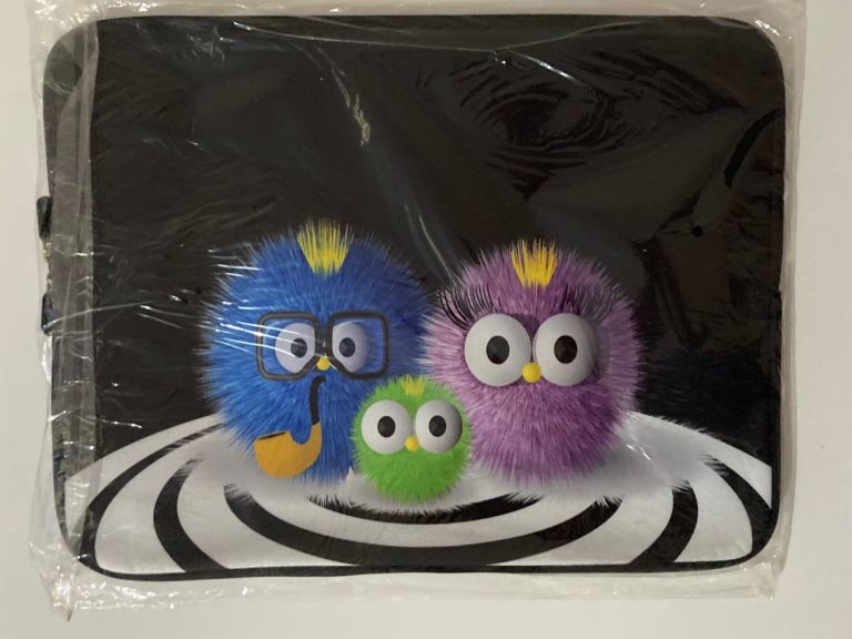New Laptop/Tablet Cases - Various Designs (450 cases)
