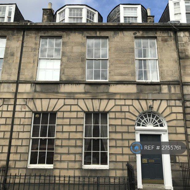 1 bedroom flat in Albany Street, Edinburgh, EH1 (1 bed) (#2755761)