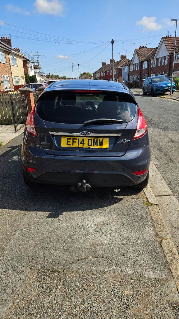 Ford, FIESTA titanium , Hatchback, 2014, Manual, 1498 (cc), 5 doors