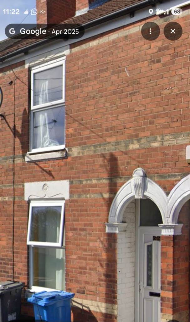 2 BED HOUSE 