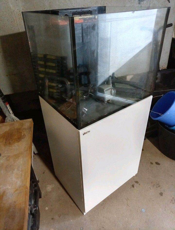 Redsea reefer 170 (with chip) 