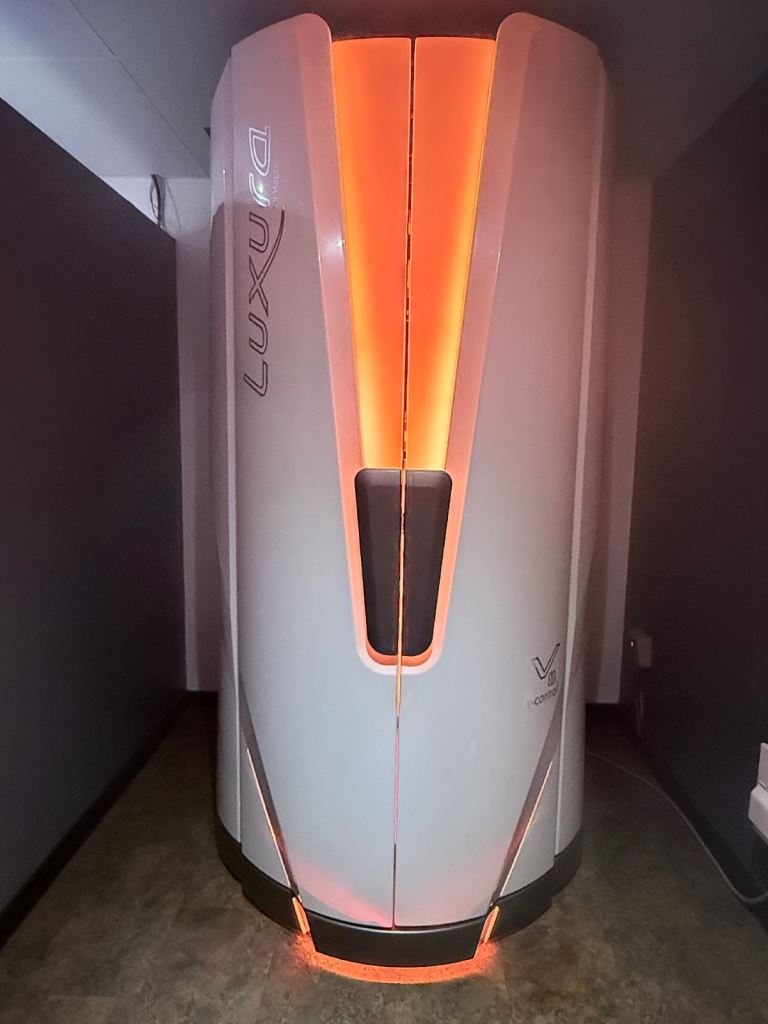 Hapro Luxura V8 48XL E-Control Stand Up Sunbed