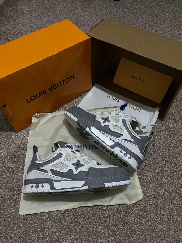 New Lv skates Size 9