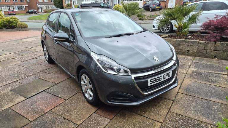 Peugeot, 208, Hatchback, 2017, Manual, 1199 (cc), 5 doors