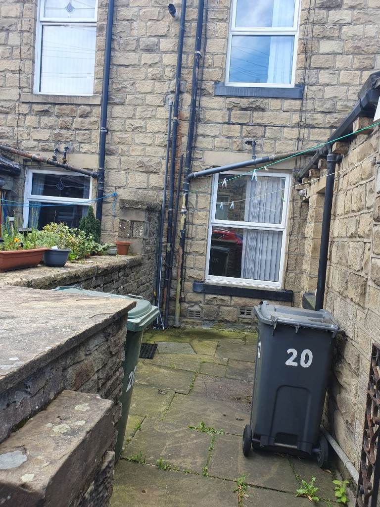 House To Let 