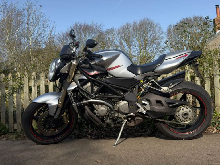 Mv Agusta, BRUTALE 989R 2010