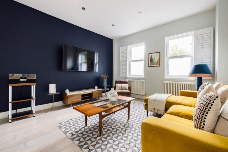 🏡 SPACIOUS 2-BED 2-BATH W/ GARDEN & PARKING | LONG-TERM | COMPANY LETS – EAST DULWICH SE22