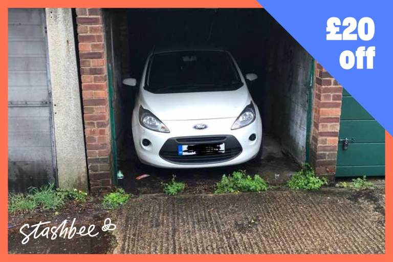 Garage to rent in Woodford Green (IG8) | Stashbee