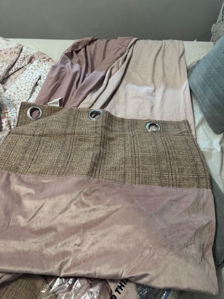 Karina Bailey Pink/Brown Eyelet Curtains - 54 x 66 Inch