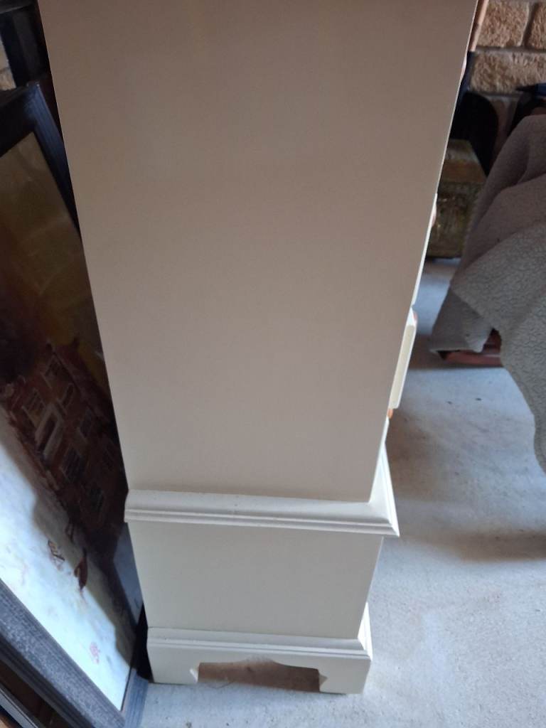 Slimline Cream Wooden Chest of Drawers in Good Shape, £30.00 for Sale