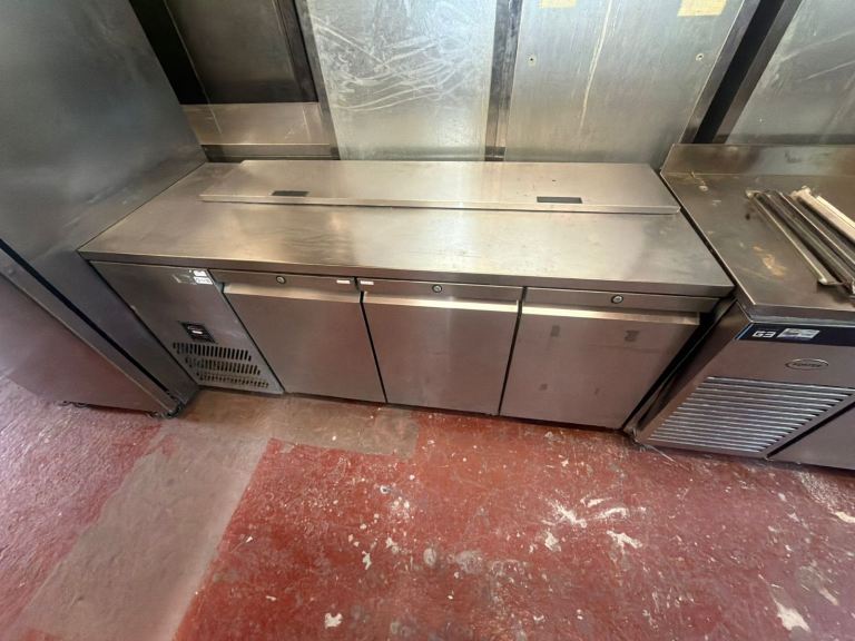 Commercial Stainless Steel Prep Fridge with Salad Bar Top