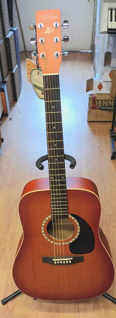 Art & Lutherie Godin Ami Cedar Antique Burst Acoustic Guitar