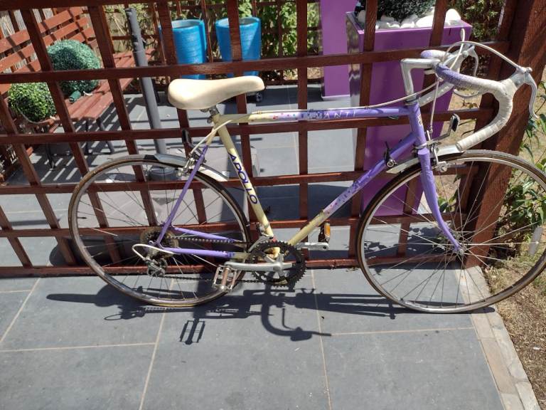 Apollo Avanti Racing Bike 