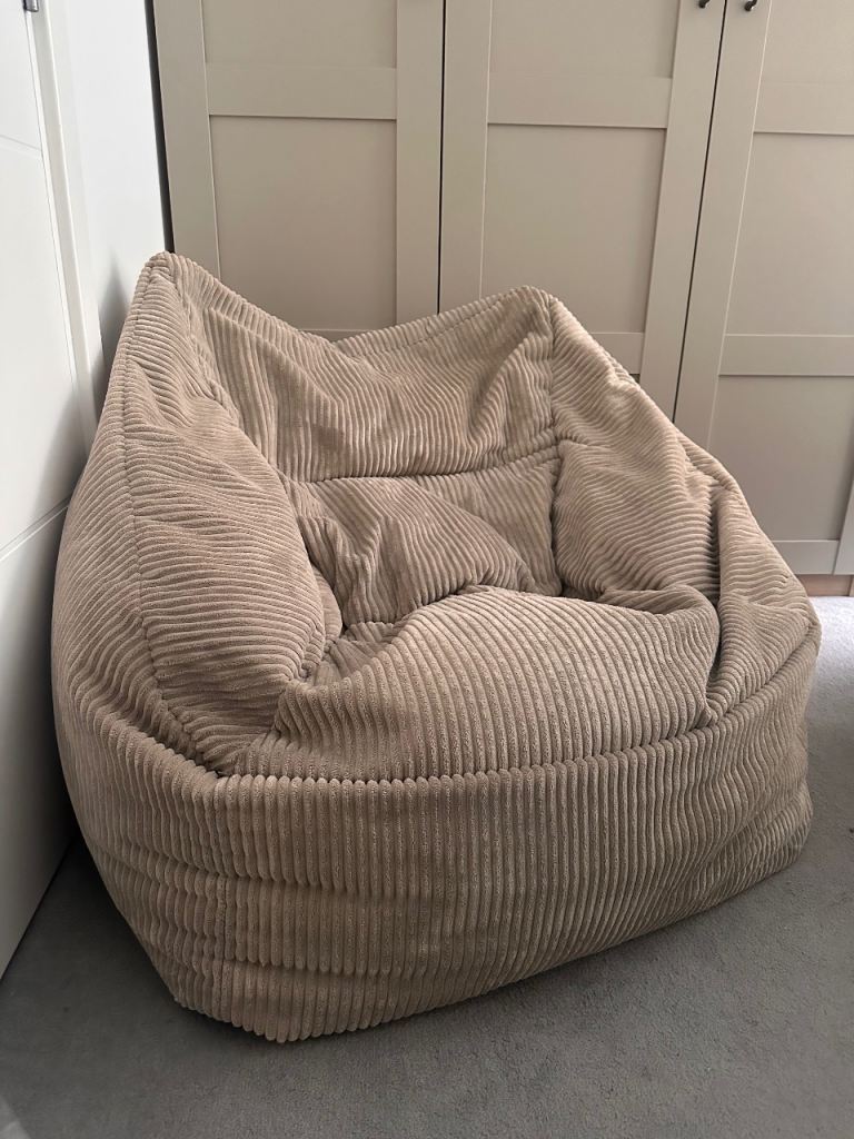 Icon/urban outfitters bean bag armchair 
