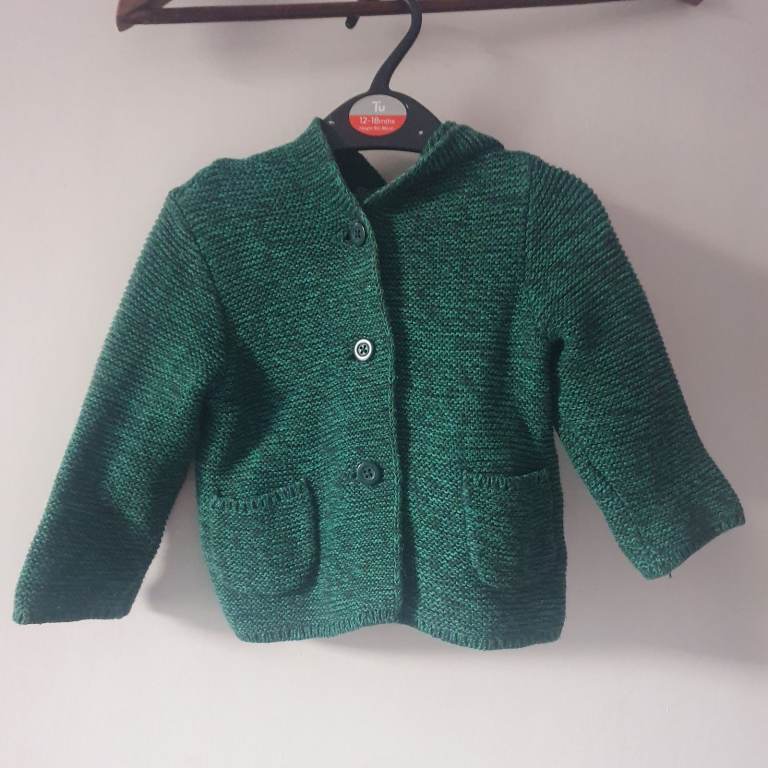 GAP croc hooded jumper