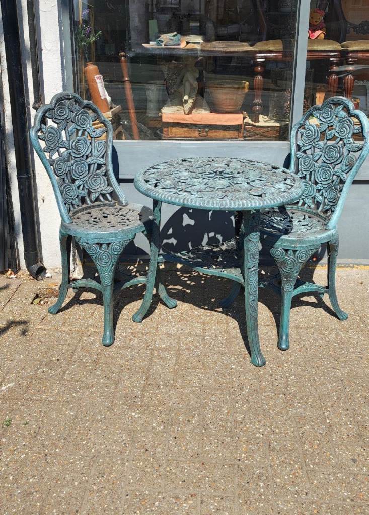 Garden bistro set - plastic 