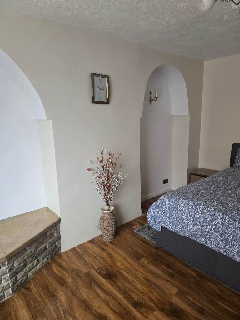 Double furnished room to rent,clean and tidy