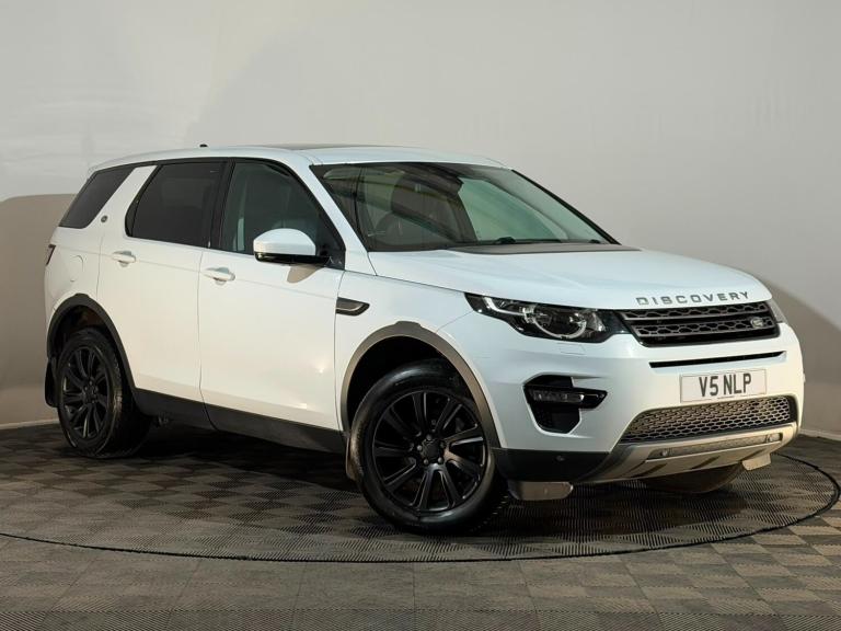 WHITE 2015 LAND ROVER DISCOVERY SPORT SE TECH SD4 2.2 DIESEL 4WD 7 SEATER SUV