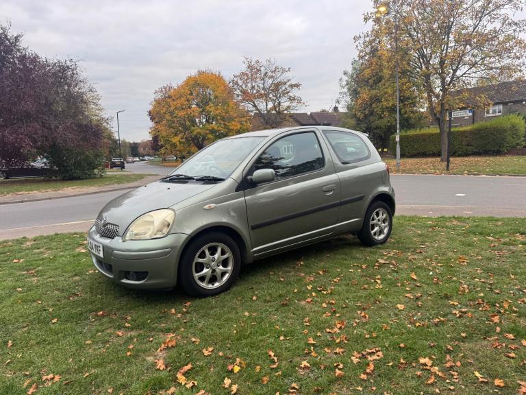 2004 Toyota Yaris 1.3 VVT-i T Spirit 3dr HATCHBACK Petrol Manual