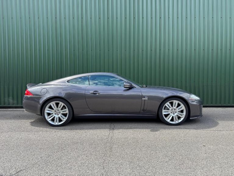 Jaguar XKR 5.0 V8 Supercharged Aero Pack Coupe 2010 Lunar Grey 26000 Miles FSH