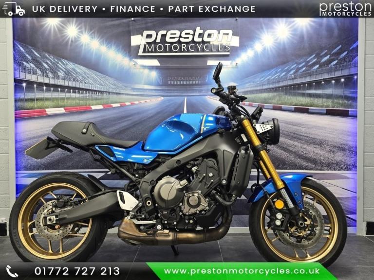 YAMAHA XSR 900