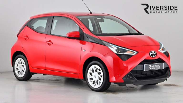 2019 Toyota AYGO 1.0 VVT-i x-play x-shift Euro 6 5dr Hatchback Petrol Automatic