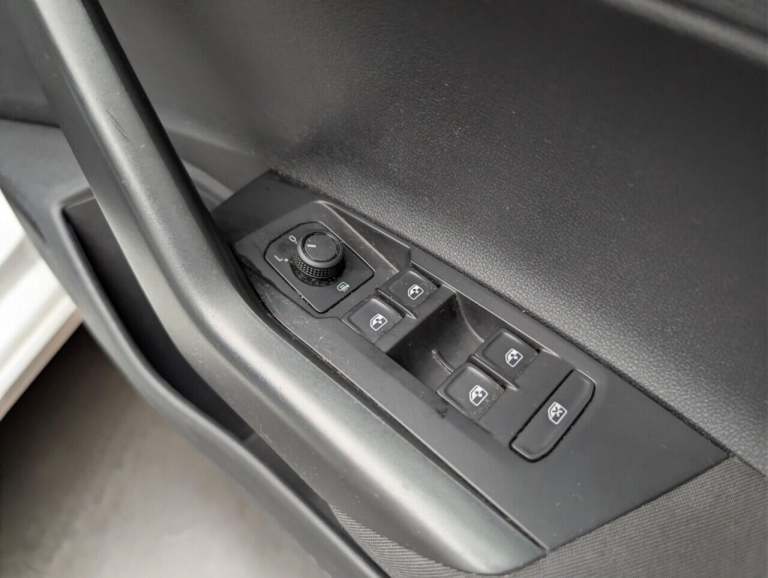 2019 Volkswagen Polo 1.0 EVO SE Hatchback 5dr Petrol Manual Euro 6 (s/s) (65 ps) - APPLE CARPLAY ...