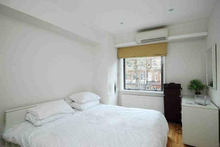 Mile End Double Room – Fully Furnished – All Bills Included Just £800 PCM! 