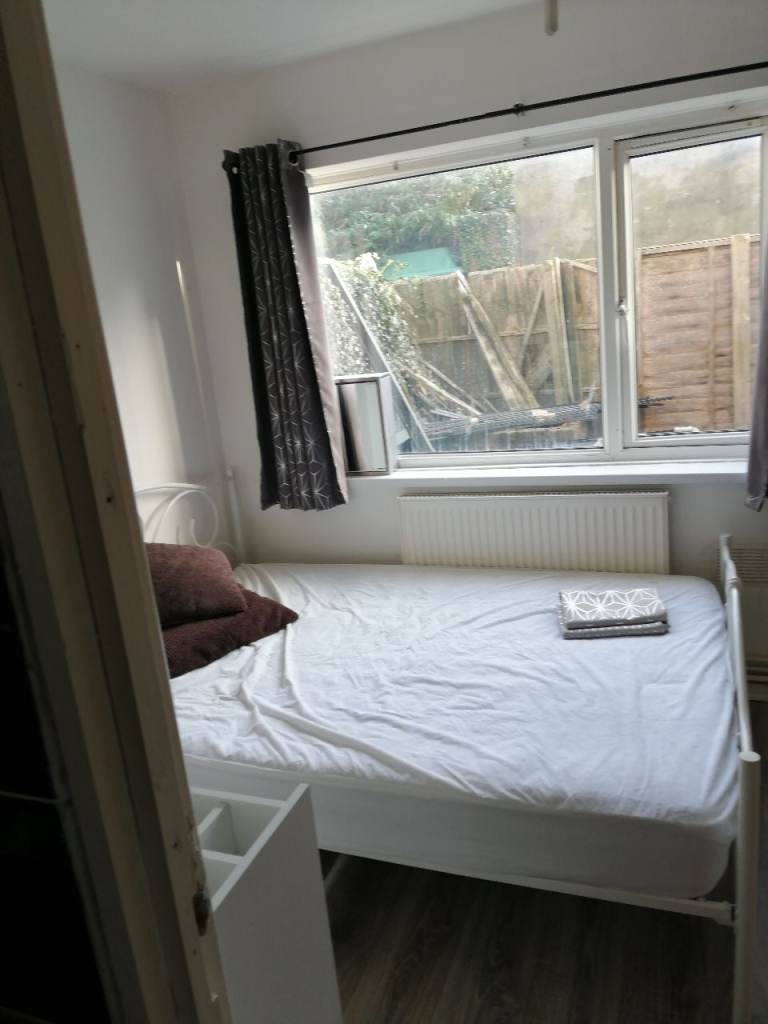 1 Bed Flat, ground floorPenlline Street, CF24