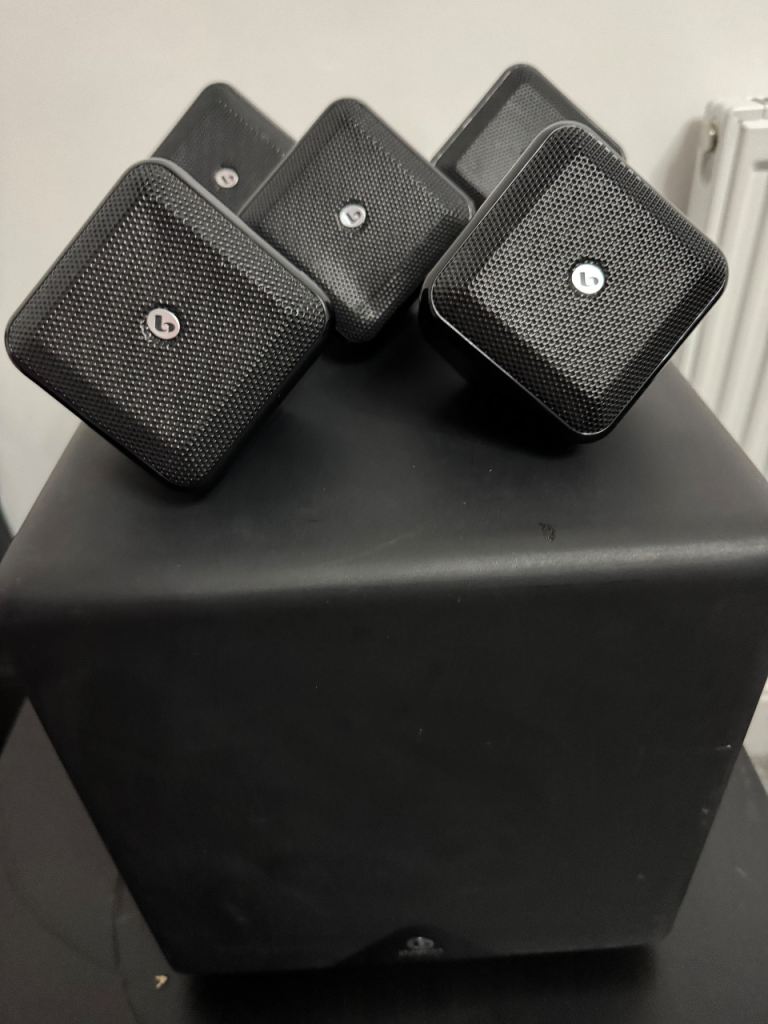Boston Acoustic 5.1 Home Theatre Speakers and Sub