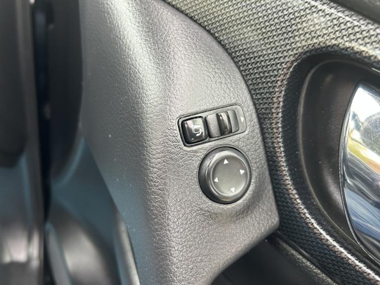 NISSAN X-TRAIL 1.6 DIG-T n-tec 7 Seater 2016