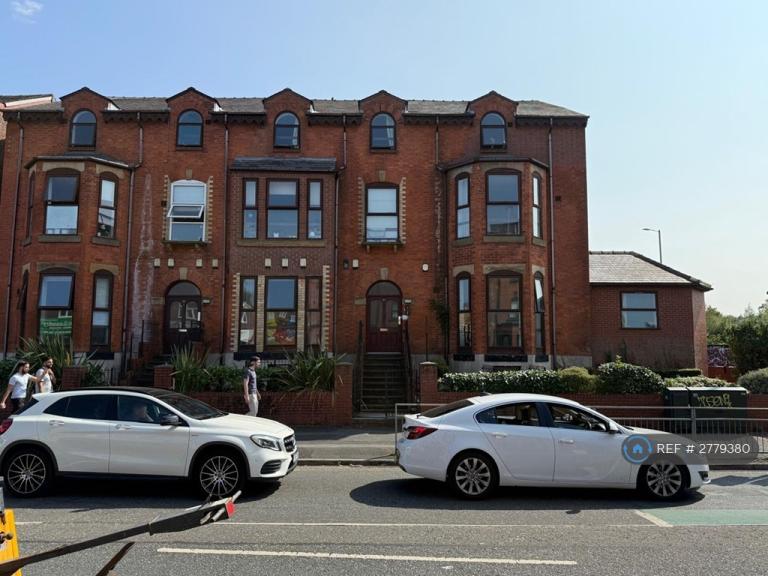 4 bedroom house in Hathersage Road, Manchester, M13 (4 bed) (#2779380)