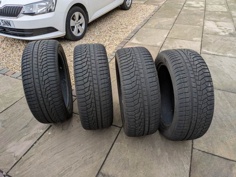 Winter Tyres, Set of 4 Hankook Winter icept 235/50 R19 103H