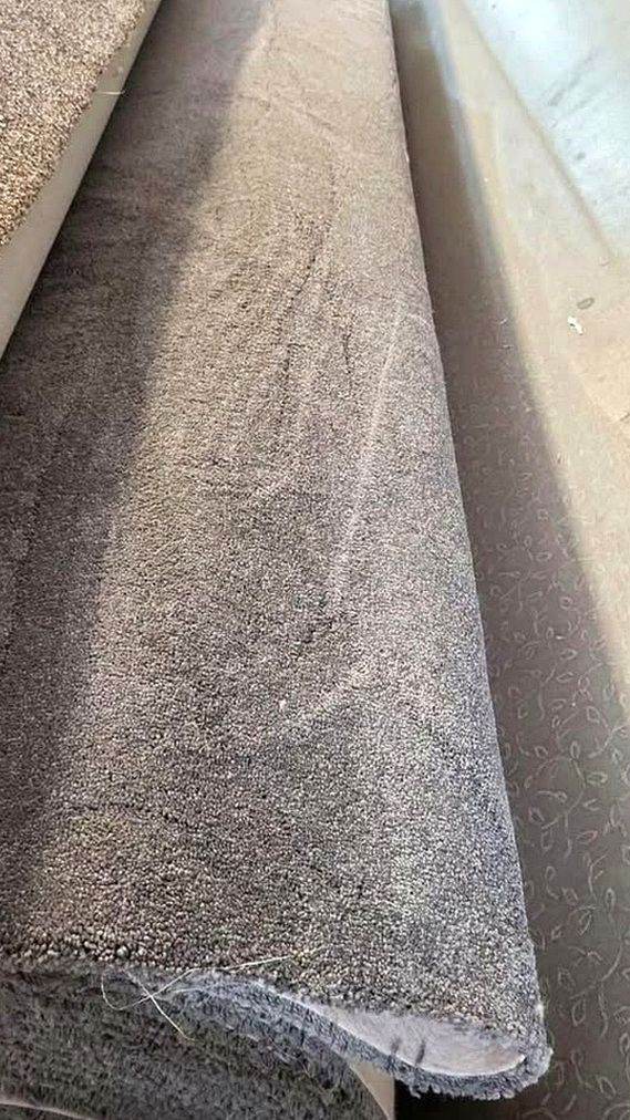 & hard-wearing Modern | 11mm Premium Charcoal carpeting