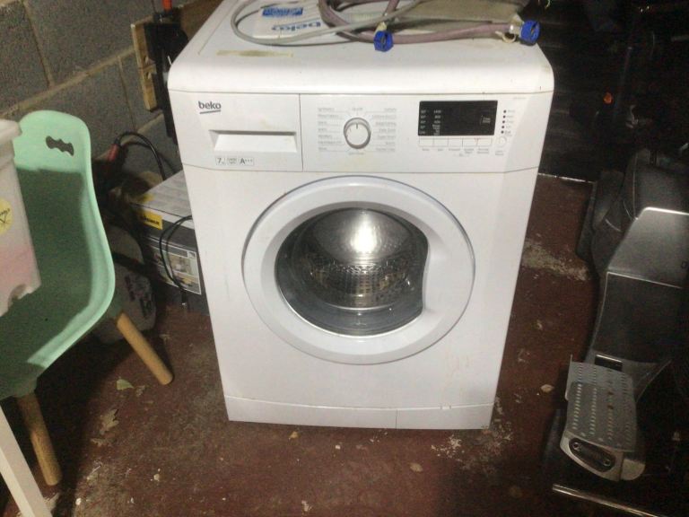Beko Washing Machine – White, Good Working Order