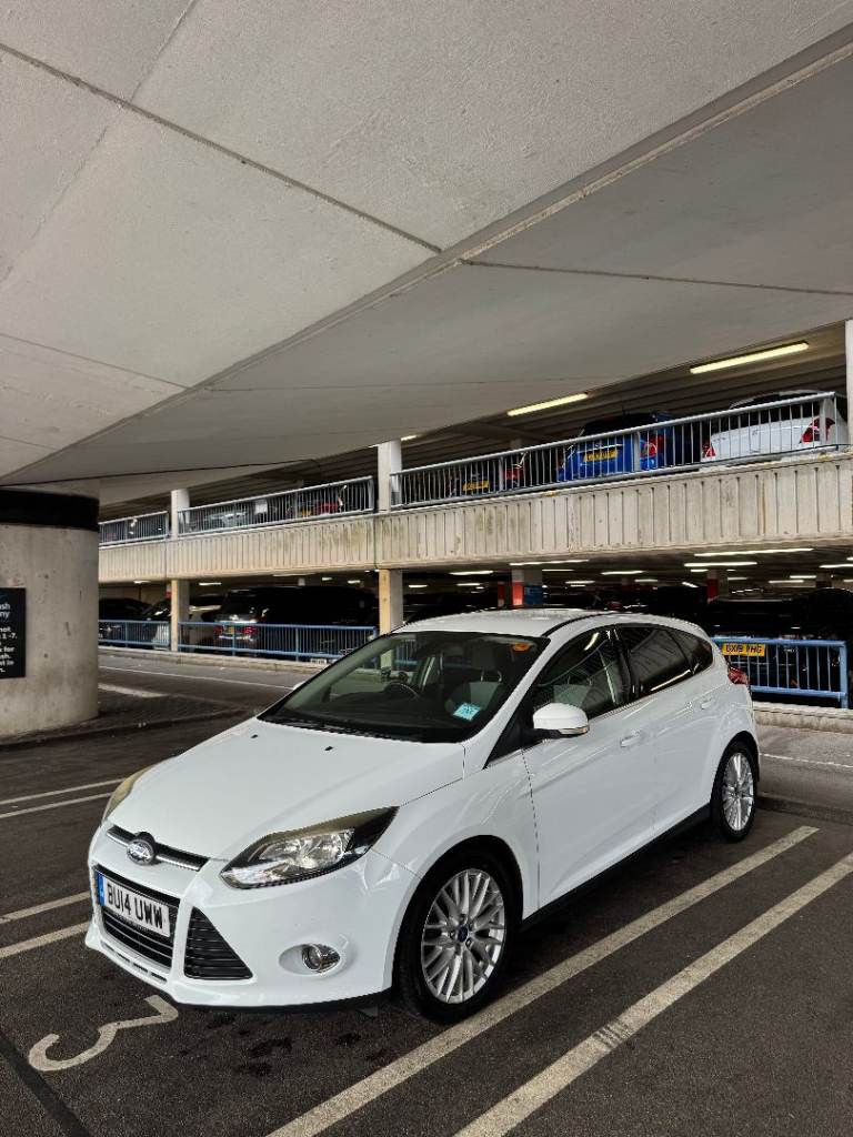 Ford, FOCUS, Hatchback, 2014, Manual, 1560 (cc), 5 doors