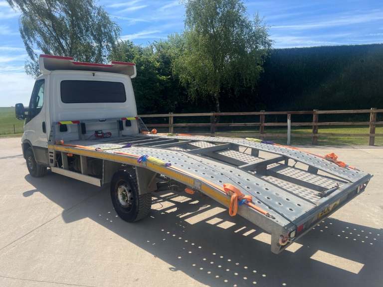 IVECO DAILY 2.3 TD 11V 35S 3000 2016