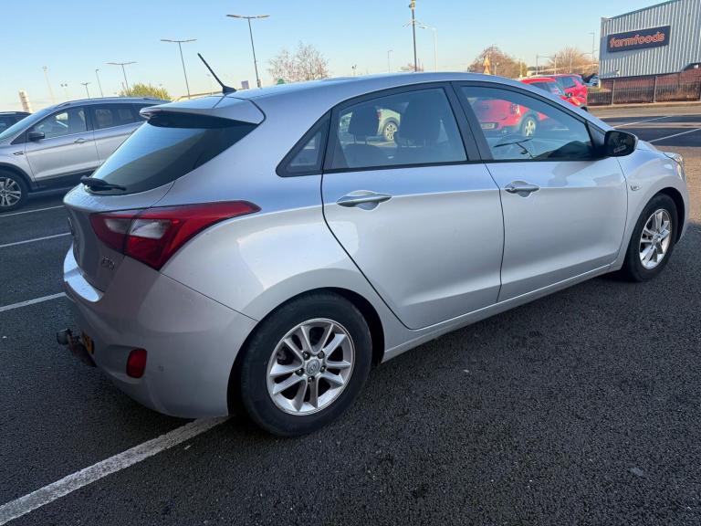 2013 Hyundai i30 1.4 Active 5dr HATCHBACK PETROL Manual