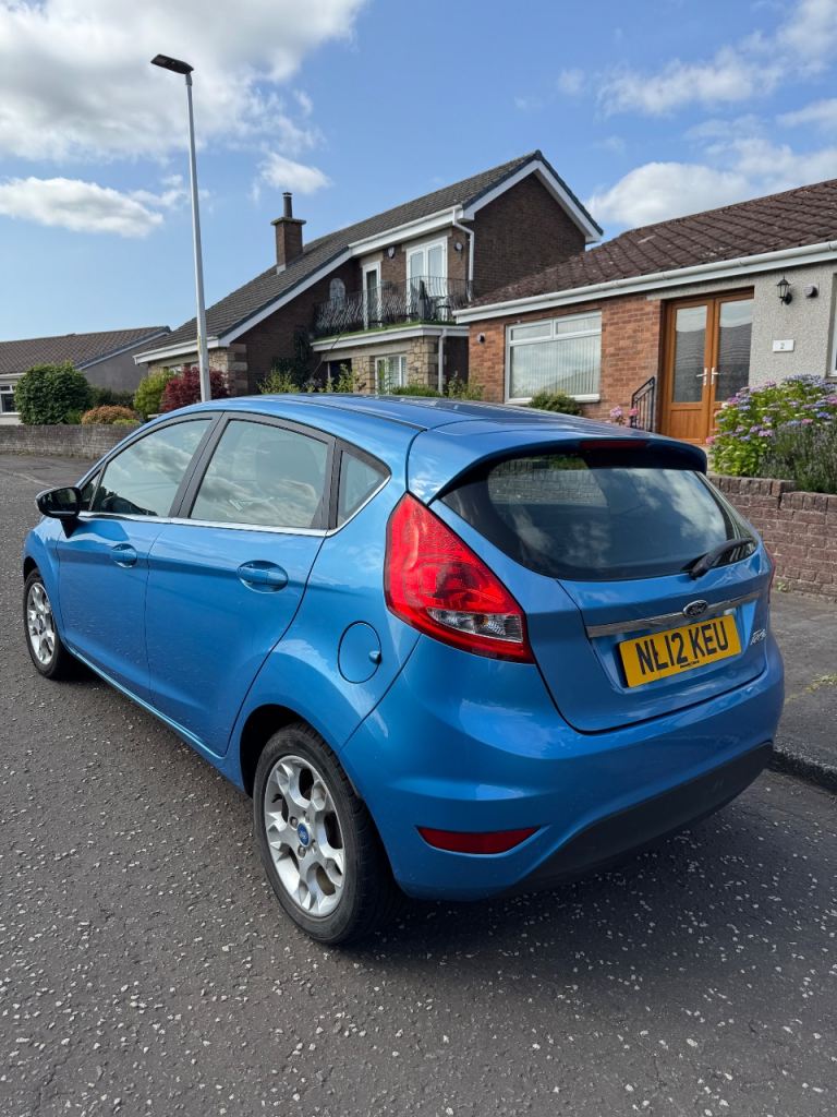 Ford, FIESTA, Hatchback, 2012, Manual, 1242 (cc), 5 doors