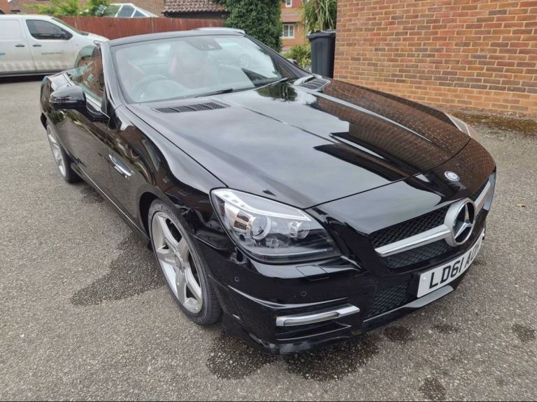  2011 Mercedes-Benz SLK 250 BlueEFFICIENCY Automatic – Only 62k Miles – £6,195