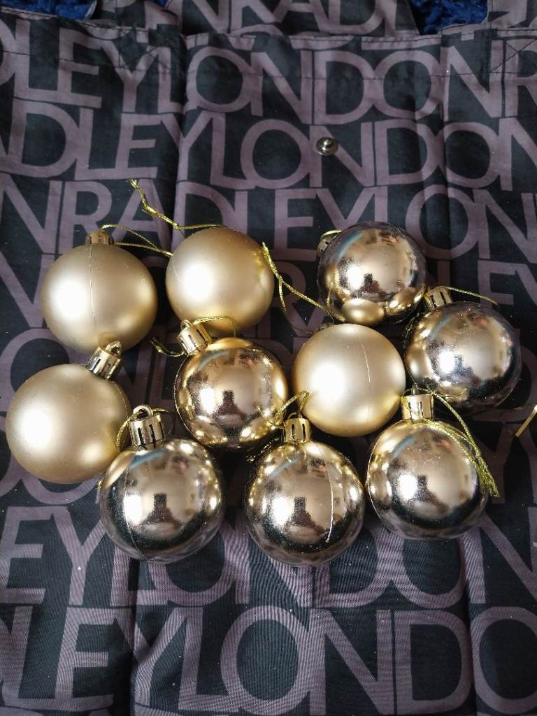 Bundles of Gold Christmas Baubles 
