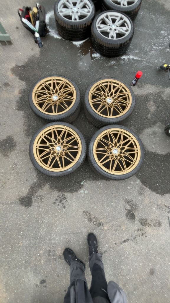     BMW 19” Gold Alloy Wheels & Tyres 235 Width Genuine Set of 4